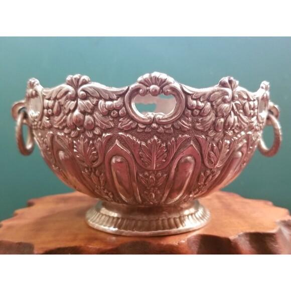 Vintage 1960s Raimond Ornate Silverplate Floral Motif Bowl with Ring Handles - Picture 6 of 8
